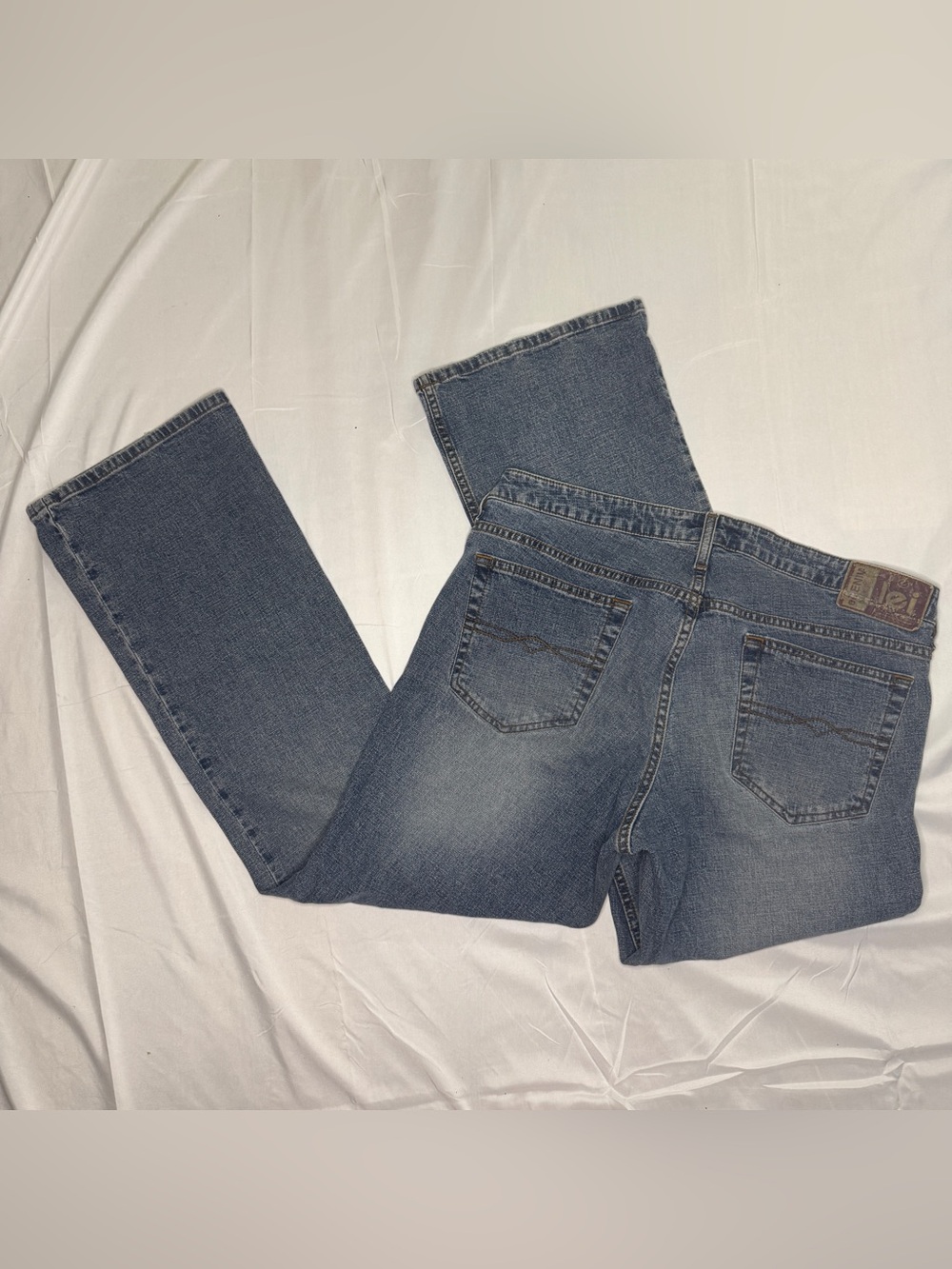 Y2K Lei Bootcut Jeans - Picture 2 of 11